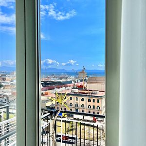 La Storia E Il Mare Di Napoli